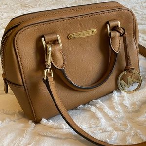 Michael Kors Mini Purse, Crossbody, Clutch